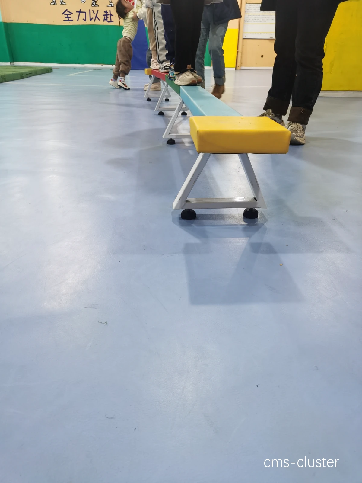 儿童篮球候赛区示例