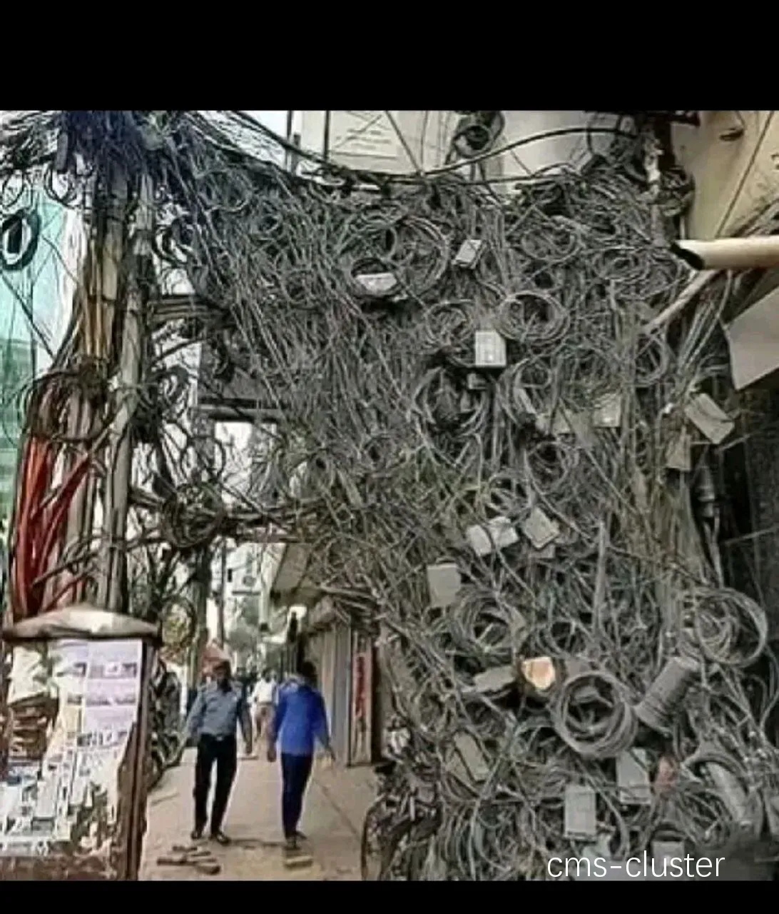 电线老化对比图