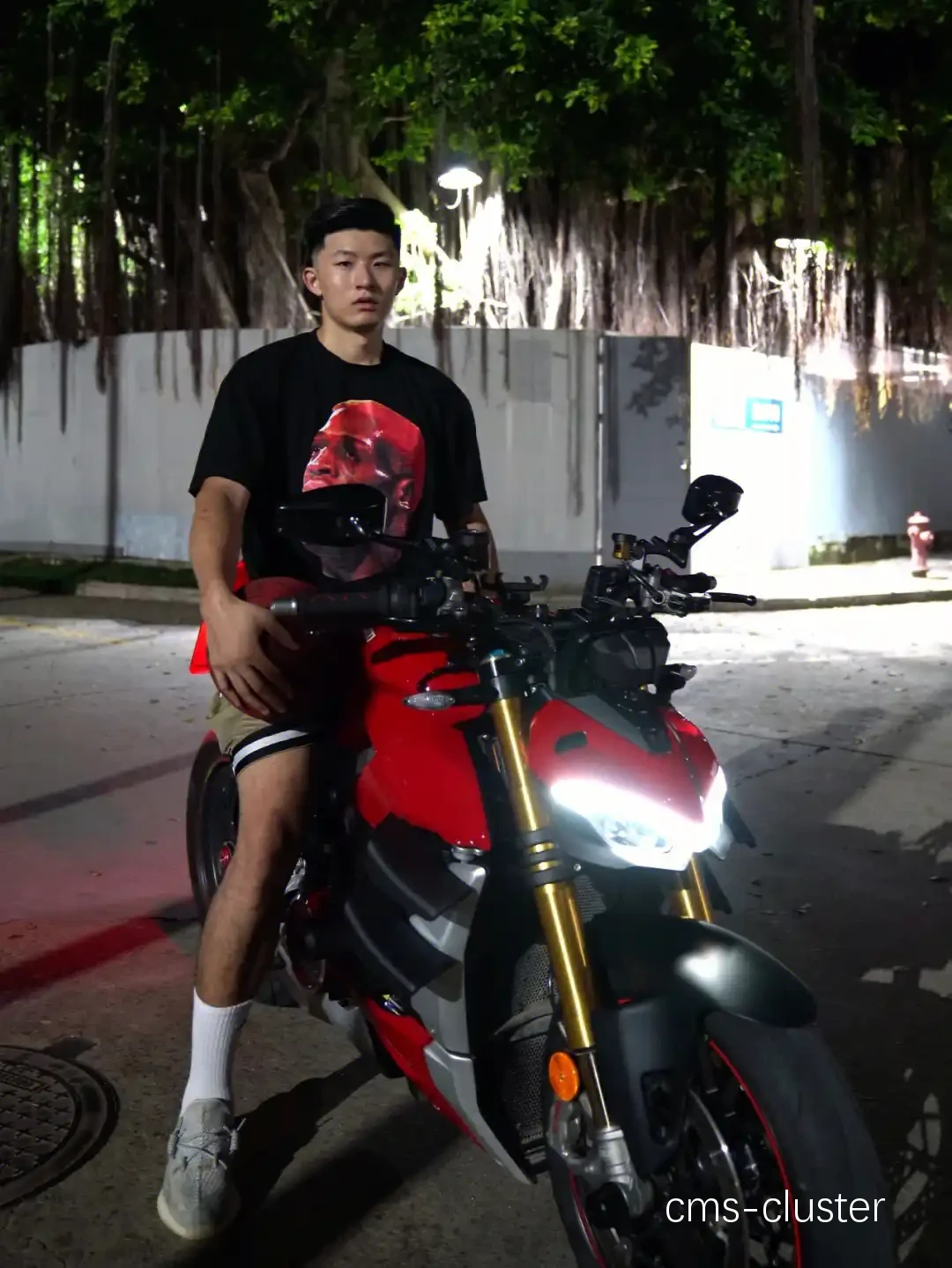 为什么摩托车场需要设置专门的篮球区域