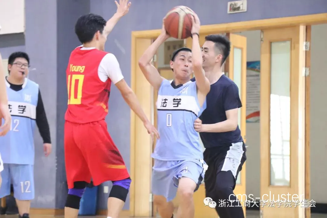  如何确保篮球送别仪式的音响效果最佳？