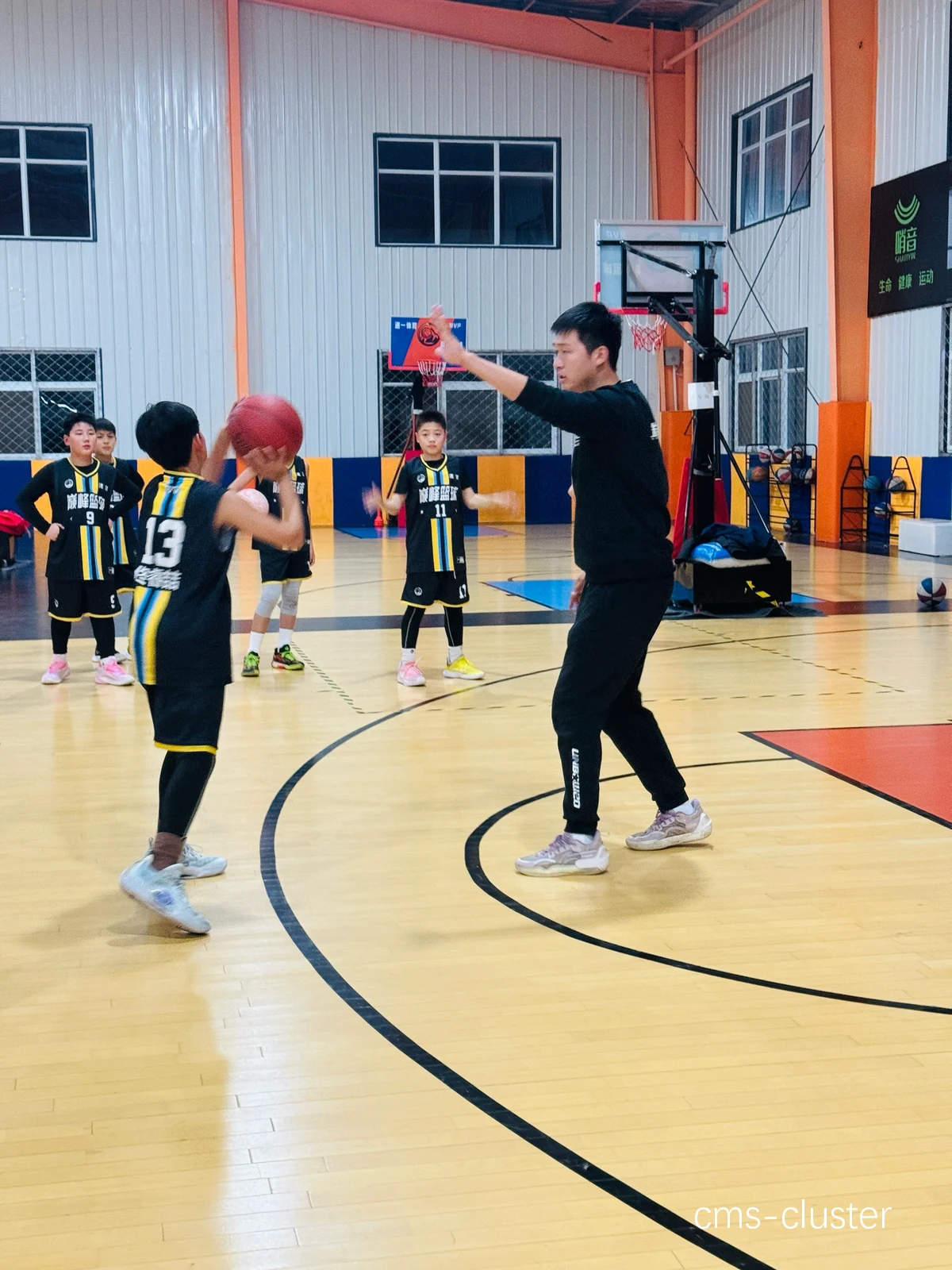 为什么参加篮球场地设施讲座对教练很重要