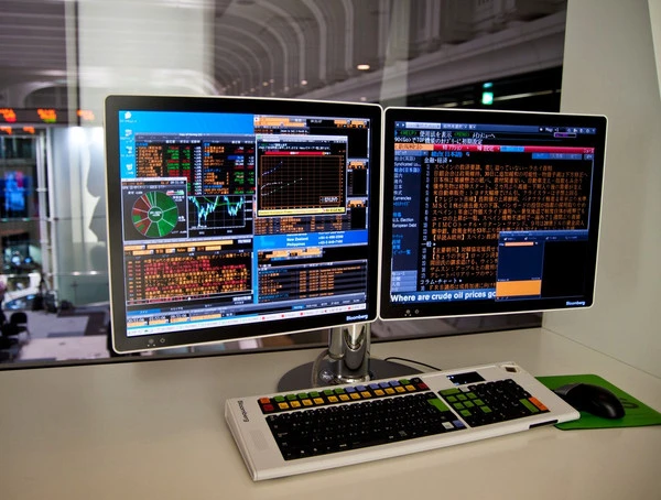 Bloomberg Terminal for institutional investors_0