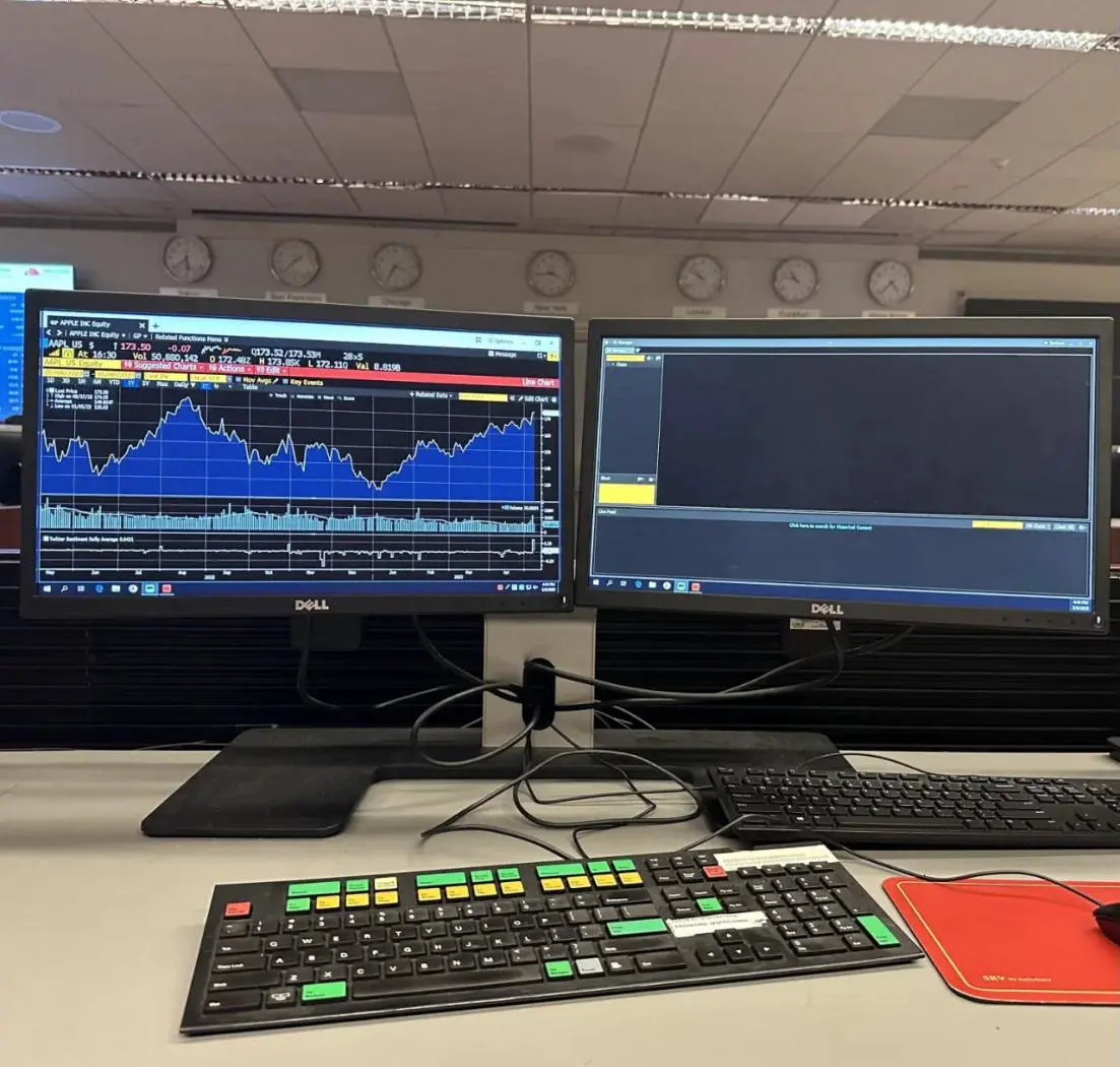 Bloomberg Terminal for trading desks