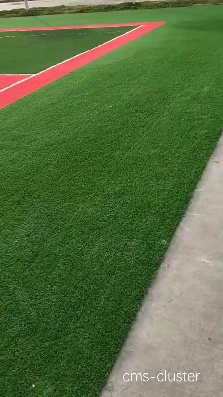 学校篮球场草坪的维护方法