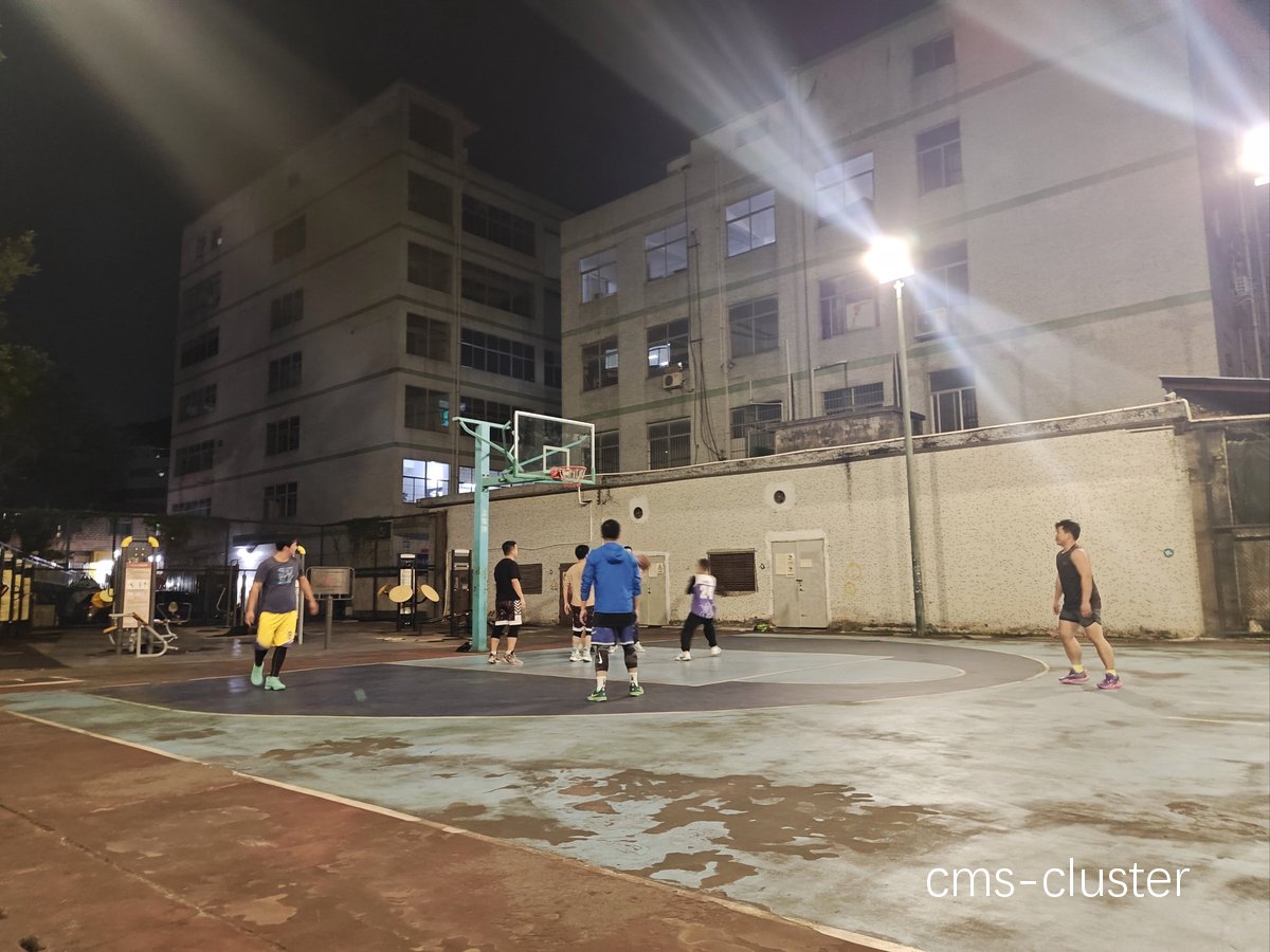 哪里有提供夜间开放的篮球射击场?