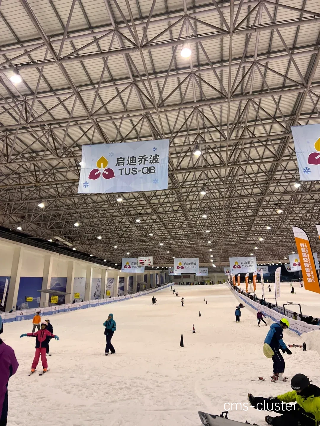 如何在滑雪场利用现有设施进行篮球练习